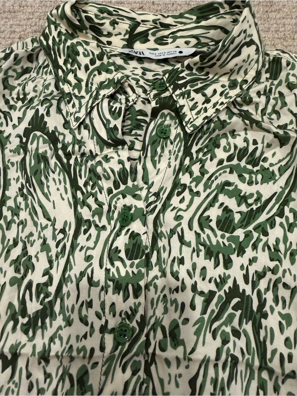 Zara satin effect green paisley blouse button up shirt sz small women’s - Picture 5 of 6